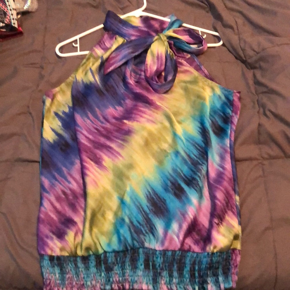 Tie around neck shirt